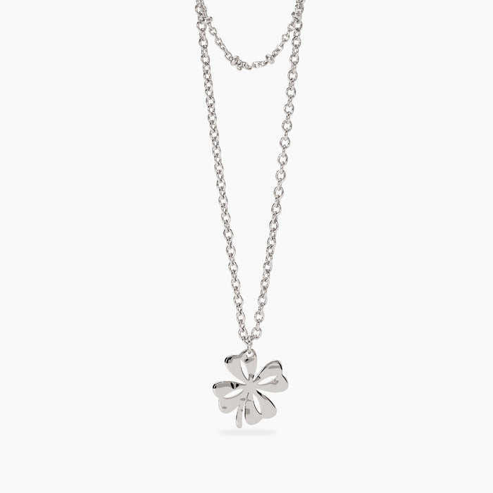 Collana con doppia catena e quadrifoglio