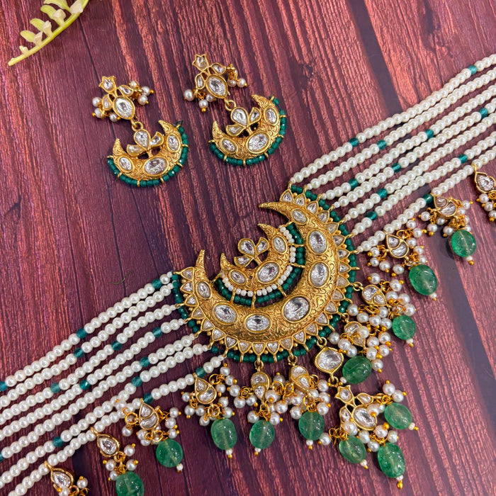 Nayaab Aanya Choker