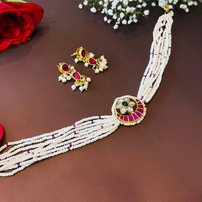 Nayaab Aanya Choker