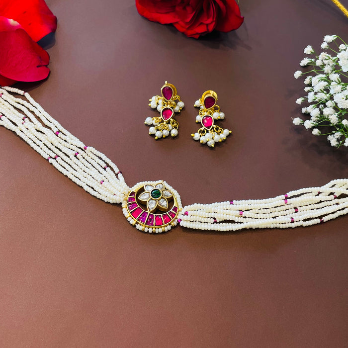 Nayaab Aanya Choker