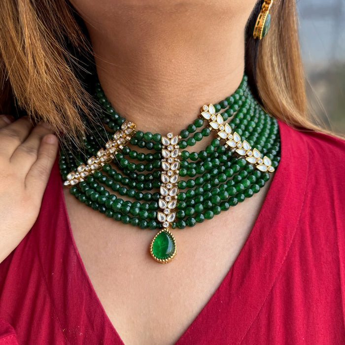 Nayaab Aashvi neckpiece