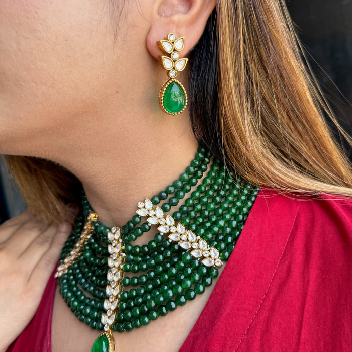 Nayaab Aashvi neckpiece