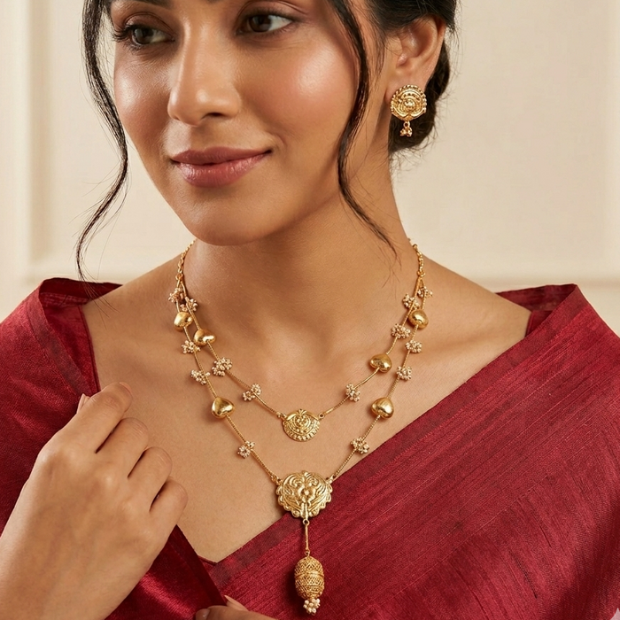 Nayaab Akshra neckpiece