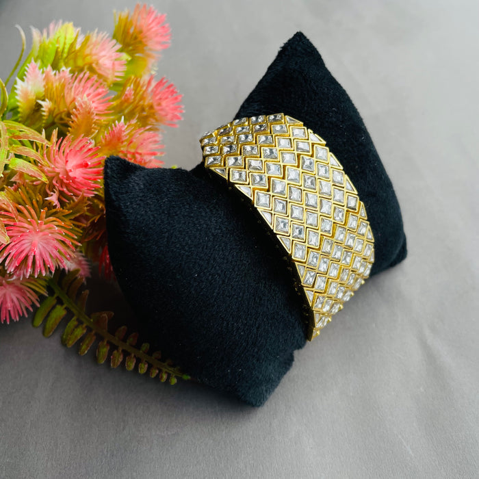 Nayaab Broad Geometric Polki Bracelet