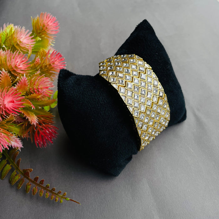 Nayaab Broad Geometric Polki Bracelet