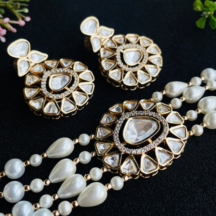 Nayaab Chhavvi Polki neckpiece