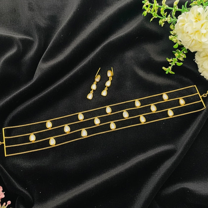 Nayaab Devika choker