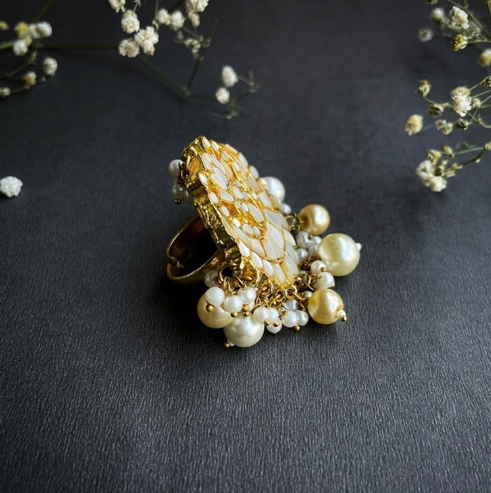 Nayaab dhwani adjustable ring