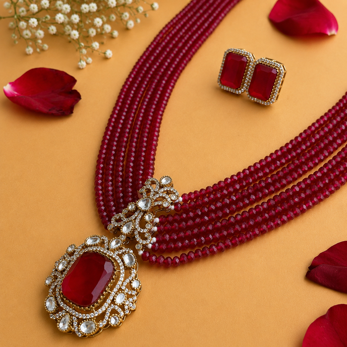 Nayaab girija long neckpiece