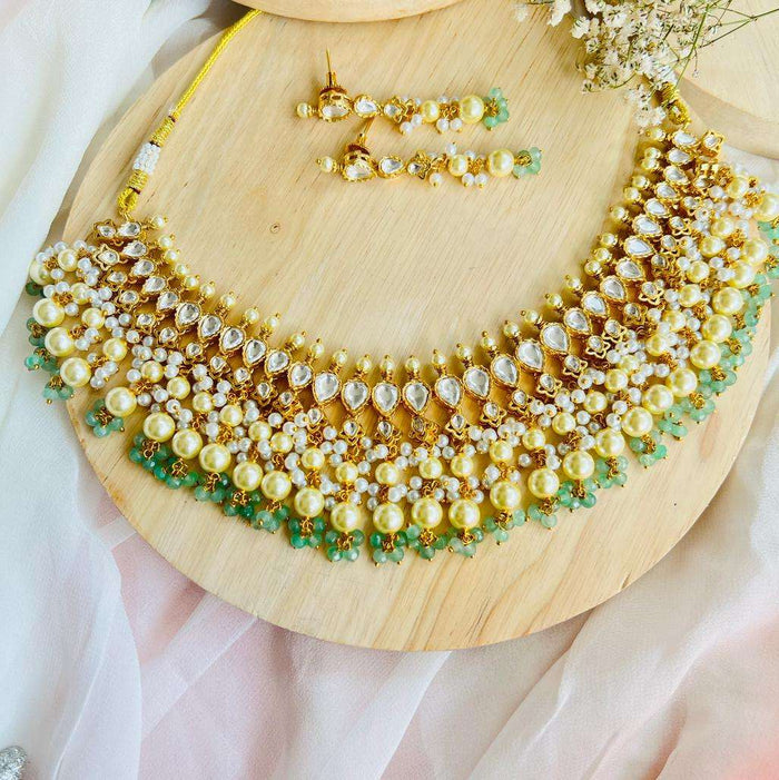 Nayaab heena neckpiece velvet box by shweta