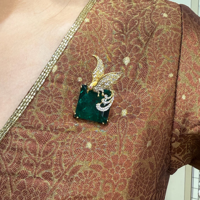 Nayaab Ishita brooch