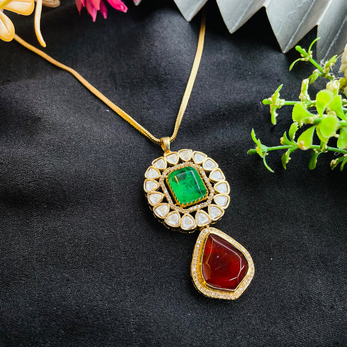 Nayaab jaxon pendent
