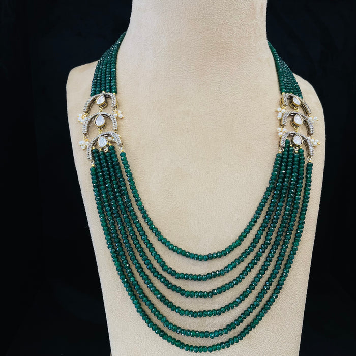 Nayaab Jess neckpiece