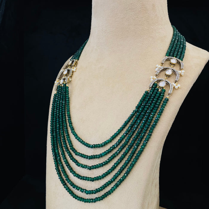 Nayaab Jess neckpiece