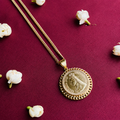 Nayaab Kiara Pendant Set