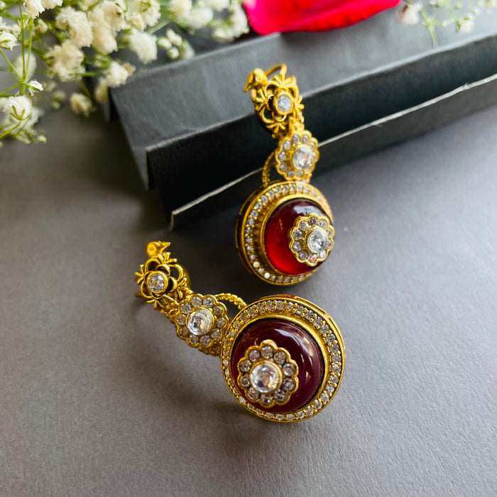 Nayaab Lavanya Earcuff