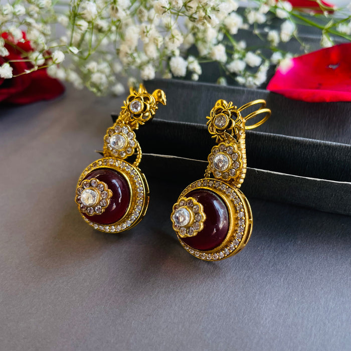 Nayaab Lavanya Earcuff