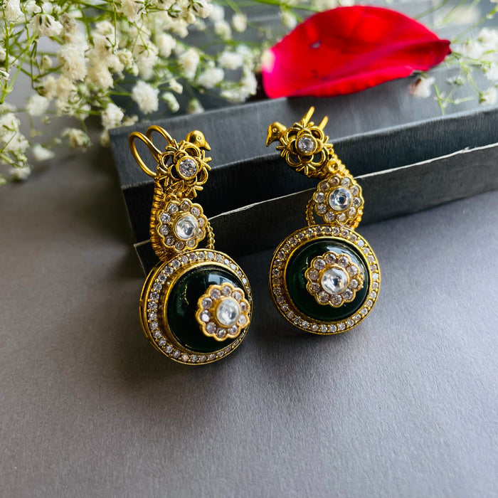 Nayaab Lavanya Earcuff