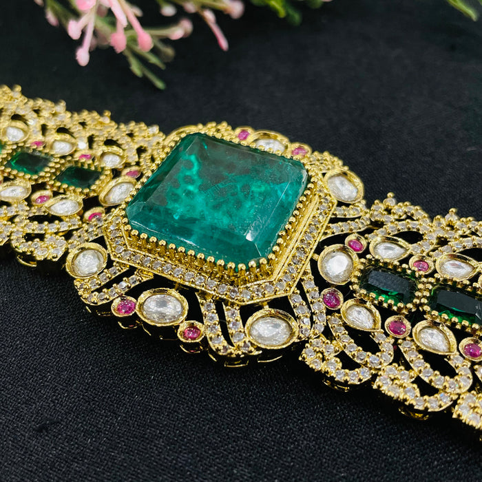 Nayaab Mishika Neckpiece