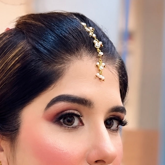 Nayaab Mishka tikka