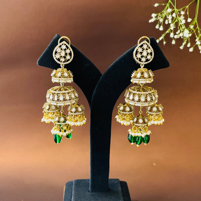 Nayaab Myra Jhumki
