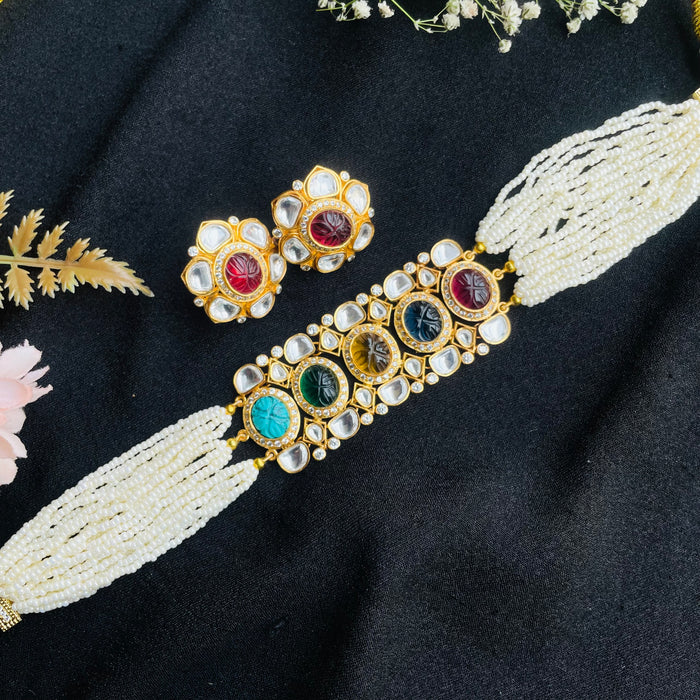 Nayaab Navratn choker