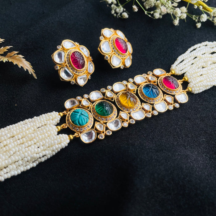 Nayaab Navratn choker