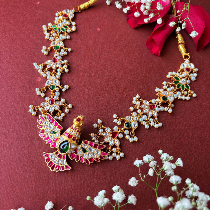 Nayaab Nitya Neckpiece