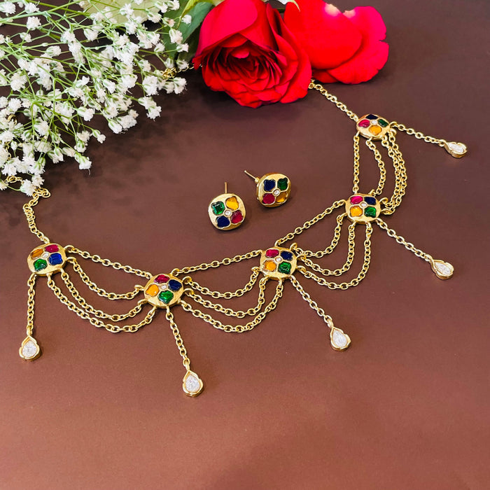 Nayaab Nyra Choker