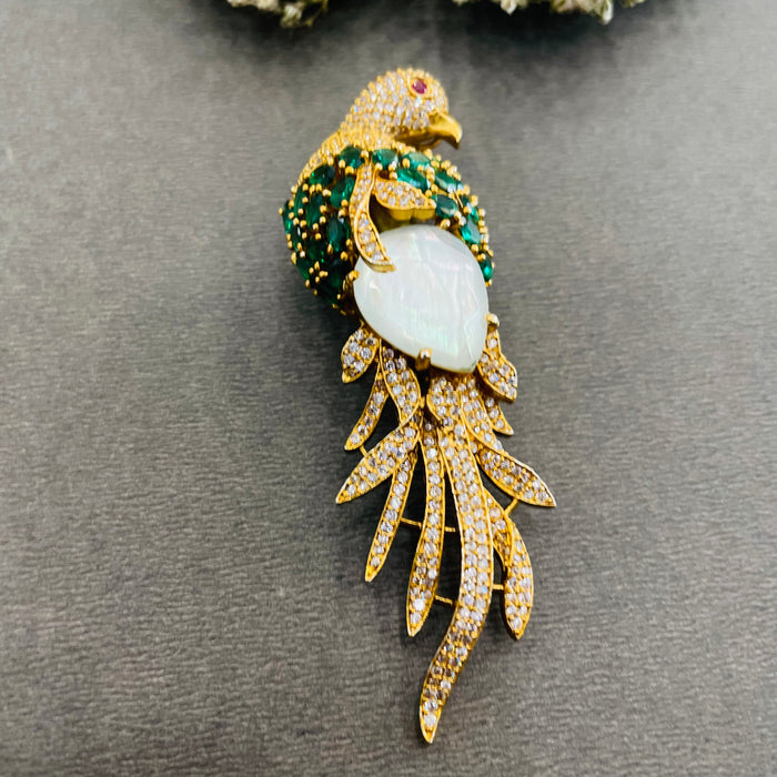 Nayaab Roshni brooch