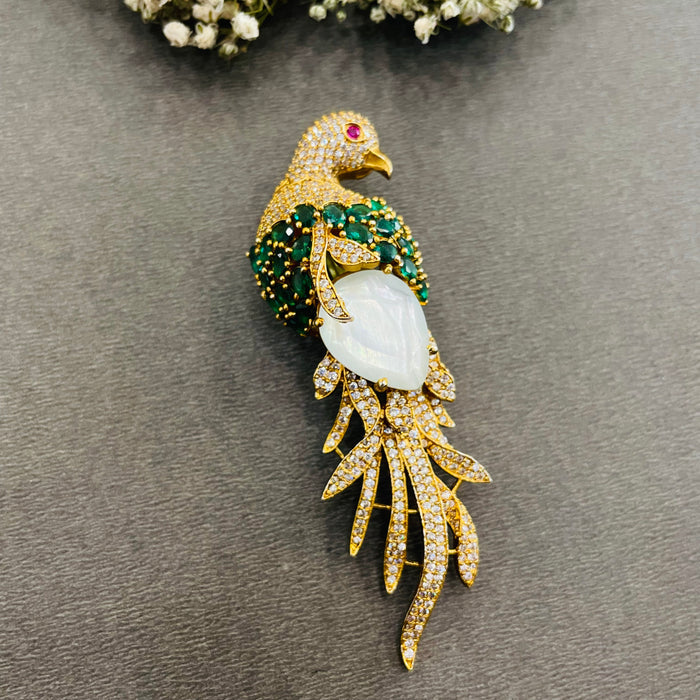 Nayaab Roshni brooch
