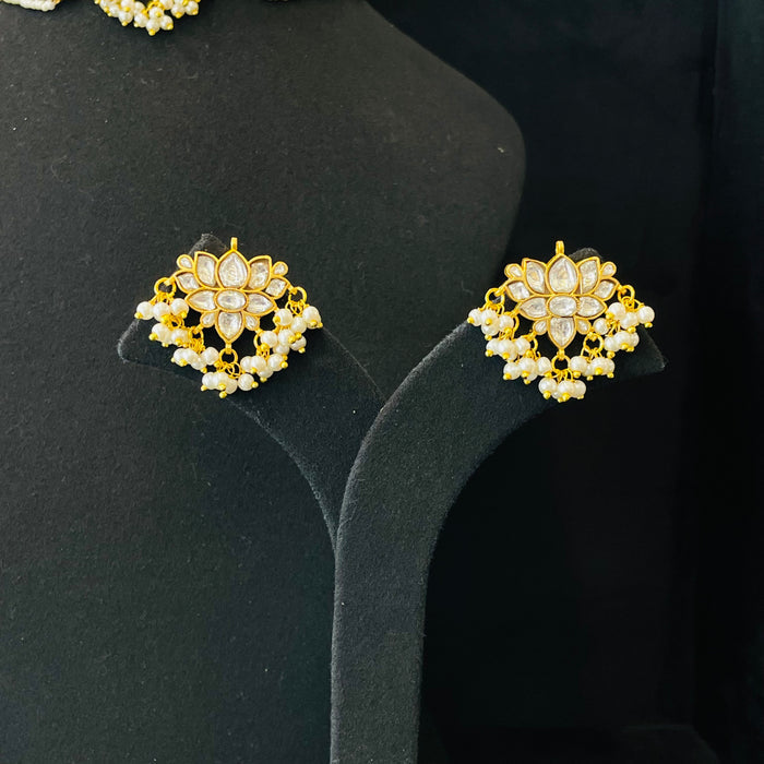 Nayaab Shanaya Choker