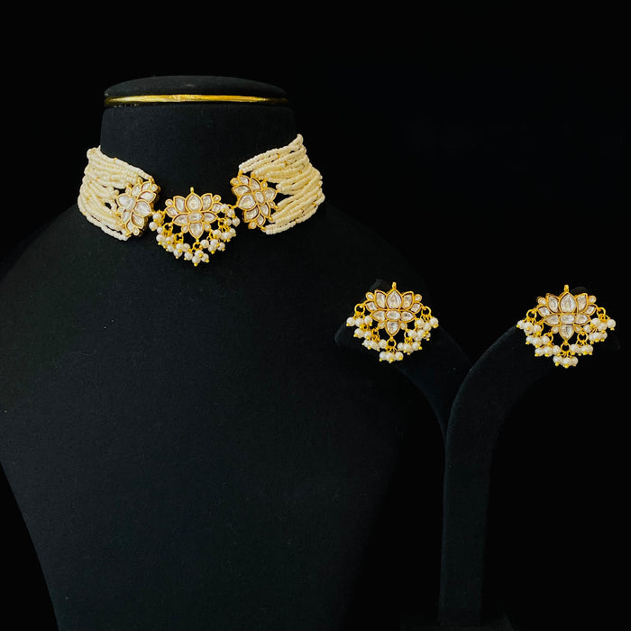 Nayaab Shanaya Choker