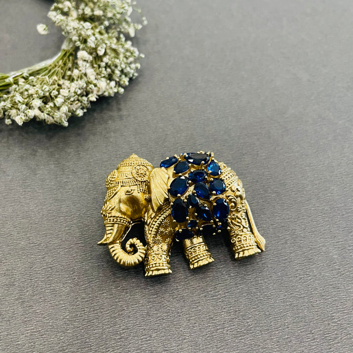 Nayaab Sheetal brooch