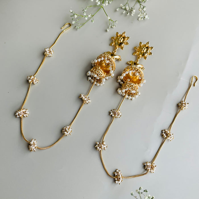 Nayaab Vedika gold jhumki