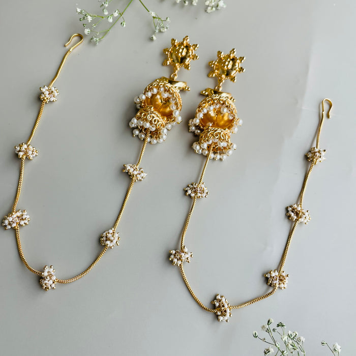 Nayaab Vedika gold jhumki