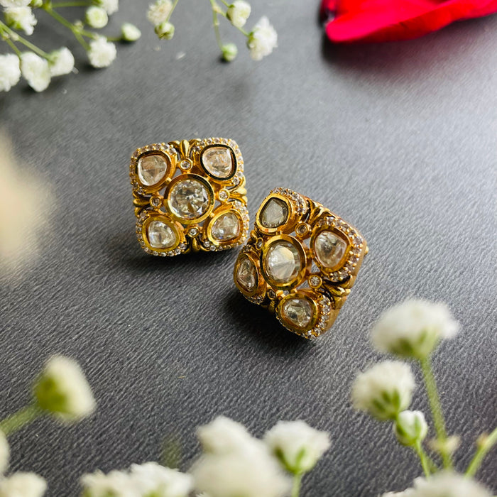 Nayaab Vedika studs