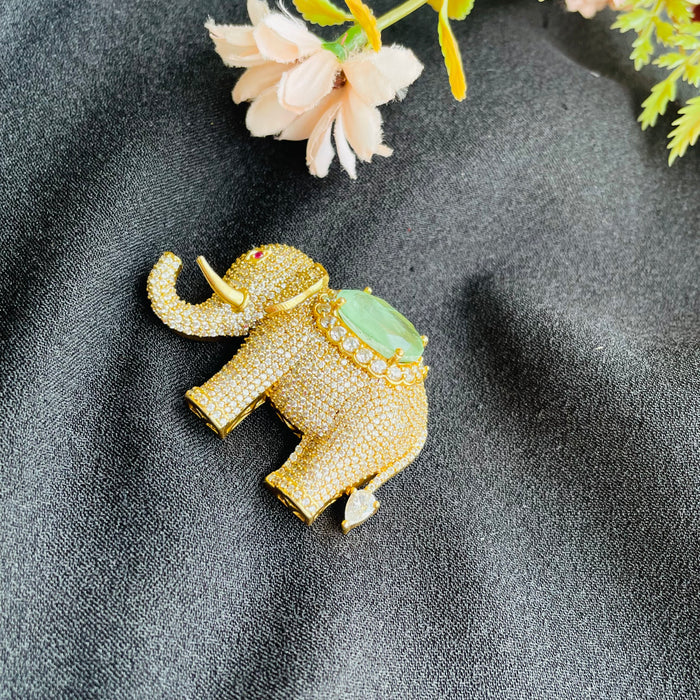 Nayaab Willow brooch