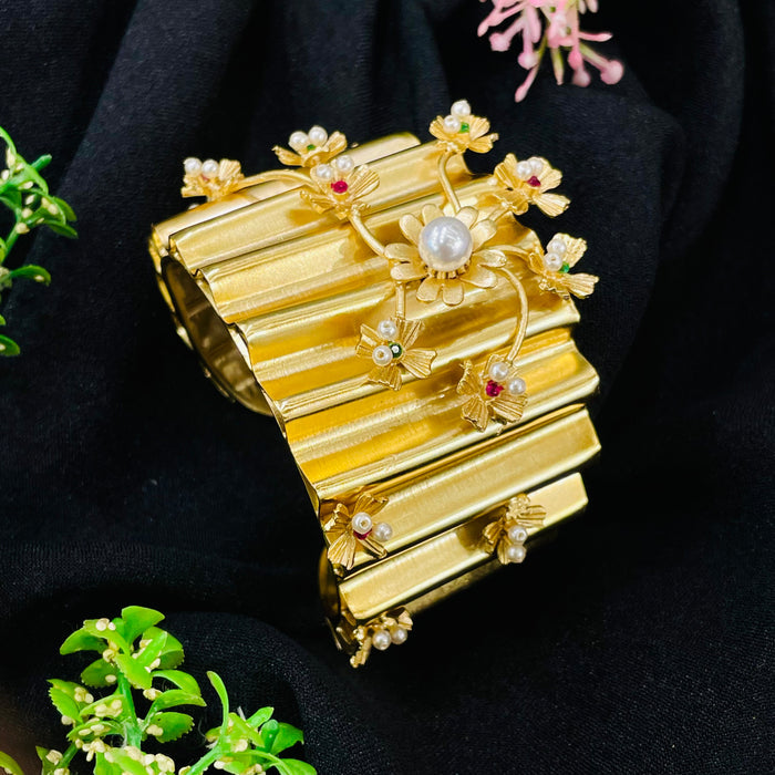 Nayaab Zara bracelet