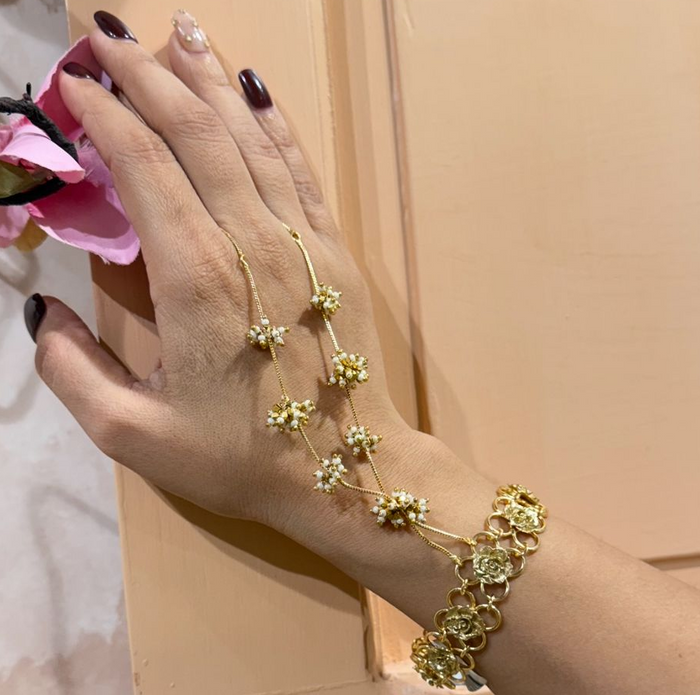 Nayaab Zaveri Pearl Hath Phool