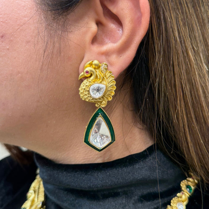 Nayaab ziya Neckpiece