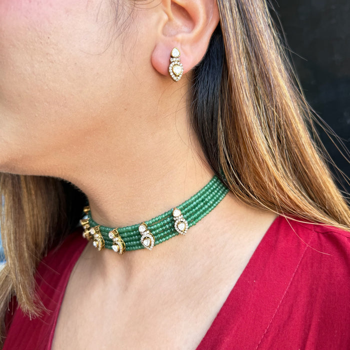 Nayaab zoya choker