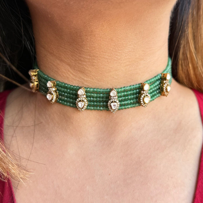 Nayaab zoya choker