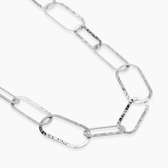 Collana con maglie allungate martellate
