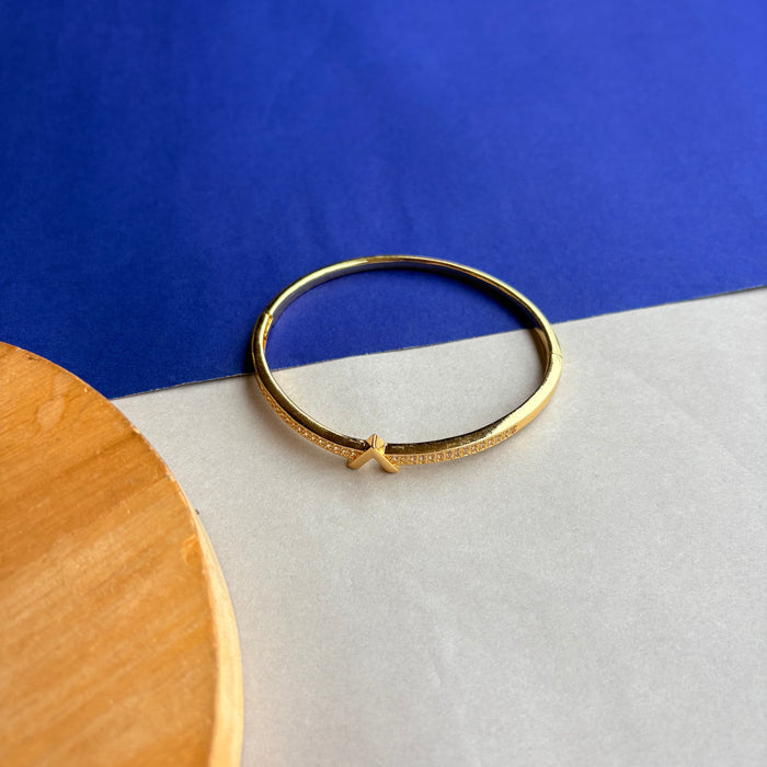 Noora V Bracelet