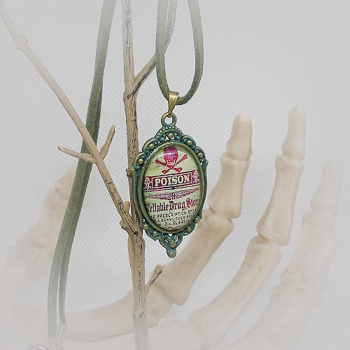 Poison Necklace