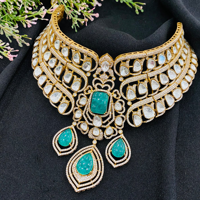 Nayaab Niharika Neckpiece