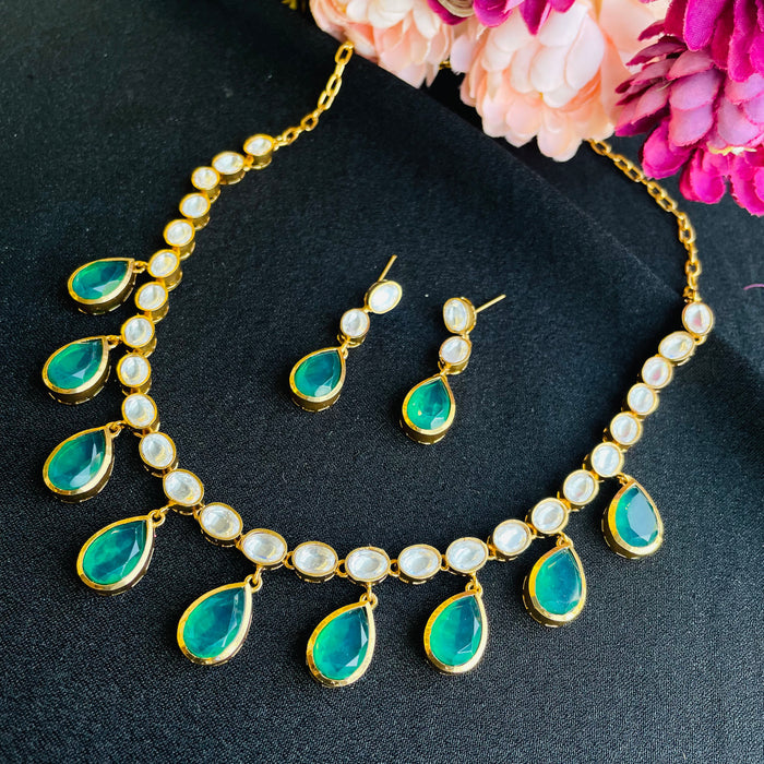 Nayaab Arushi Neckpiece