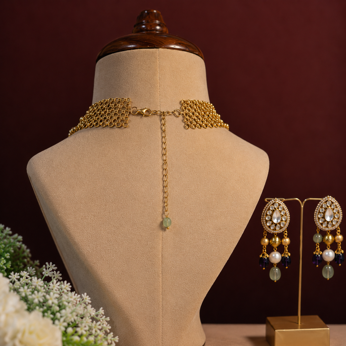 Shera Pearl Neckpiece