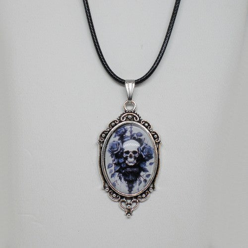 Skull Pendant Necklace